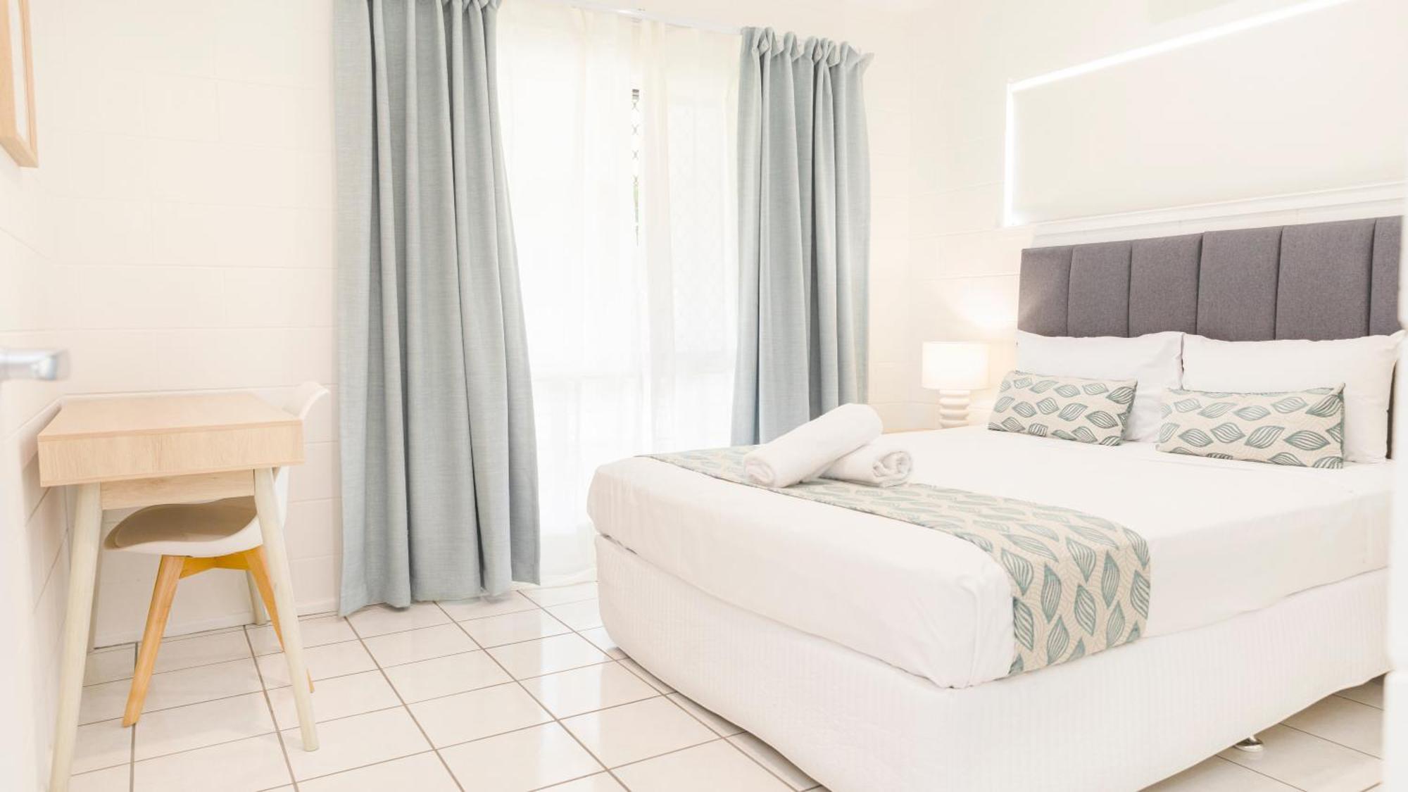 Palm View Holiday Apartments Bowen Ngoại thất bức ảnh