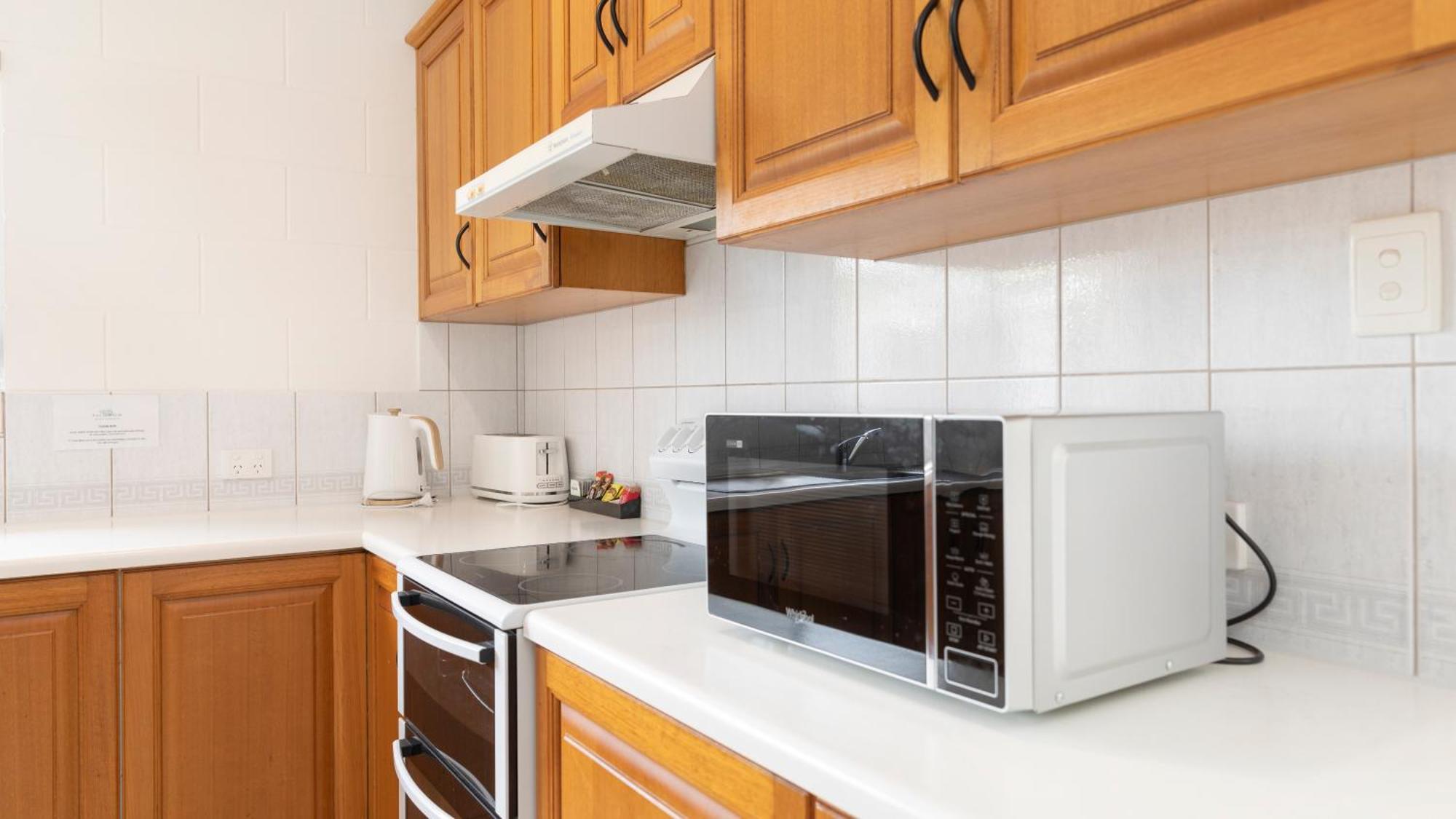 Palm View Holiday Apartments Bowen Phòng bức ảnh