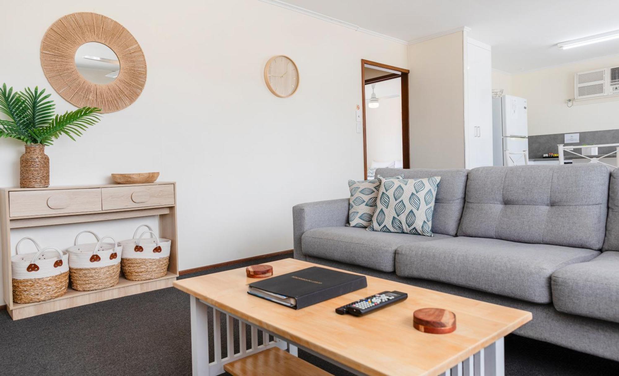 Palm View Holiday Apartments Bowen Ngoại thất bức ảnh