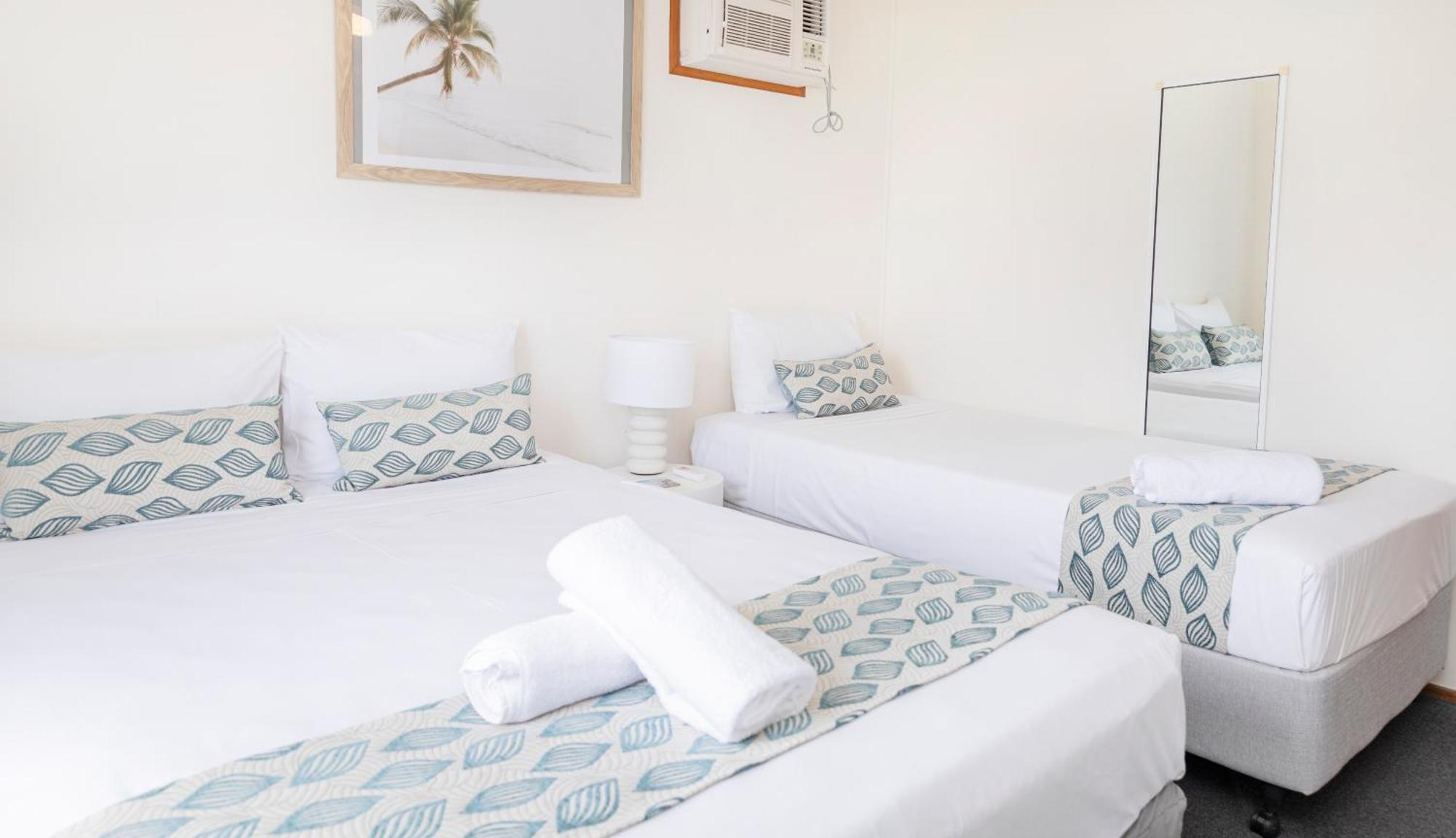 Palm View Holiday Apartments Bowen Ngoại thất bức ảnh