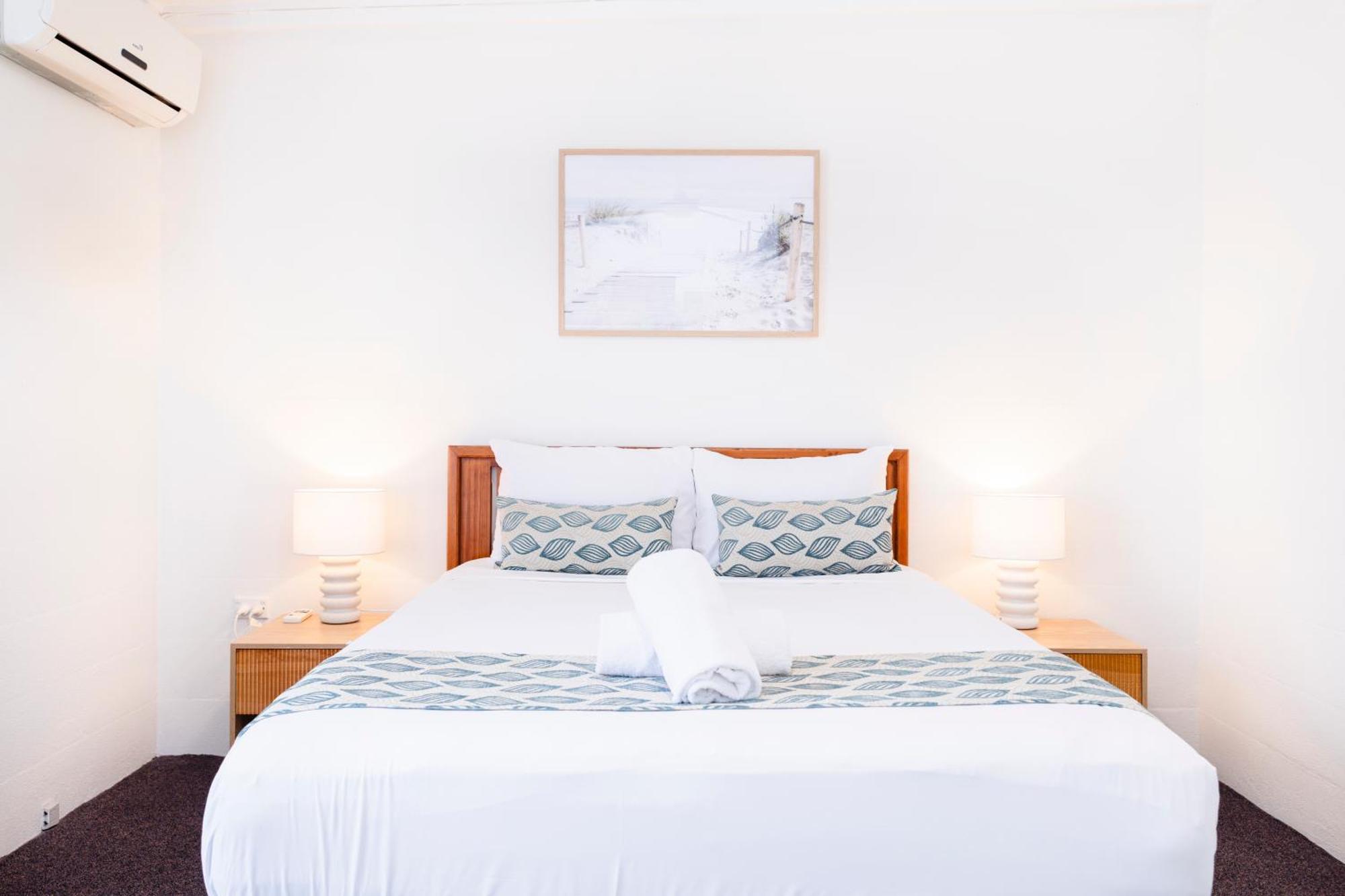 Palm View Holiday Apartments Bowen Ngoại thất bức ảnh