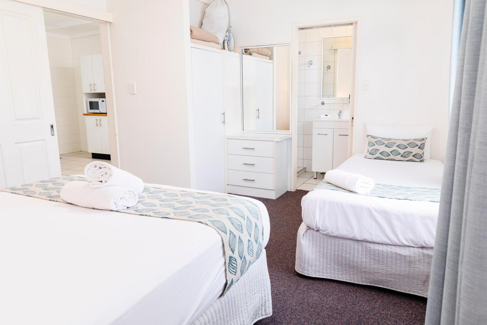 Palm View Holiday Apartments Bowen Ngoại thất bức ảnh